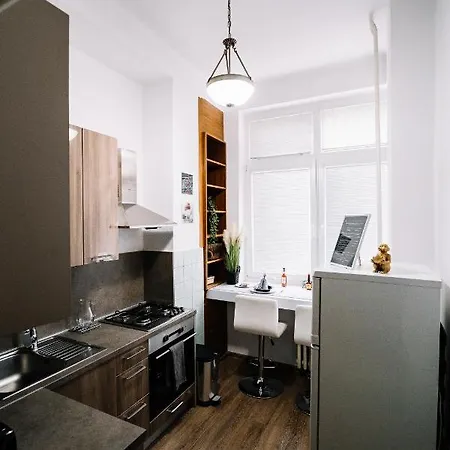 Ah Skynight Puskinova Apartman *